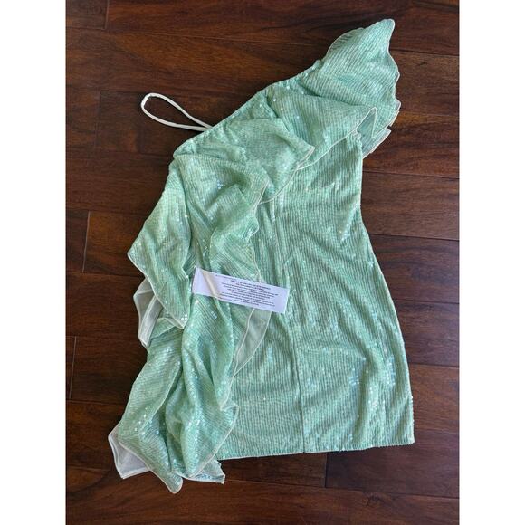 Mac Duggal NWT Sage Green Sequin One Shoulder Ruffle Cocktail Dress Size 4 - Picture 5 of 16